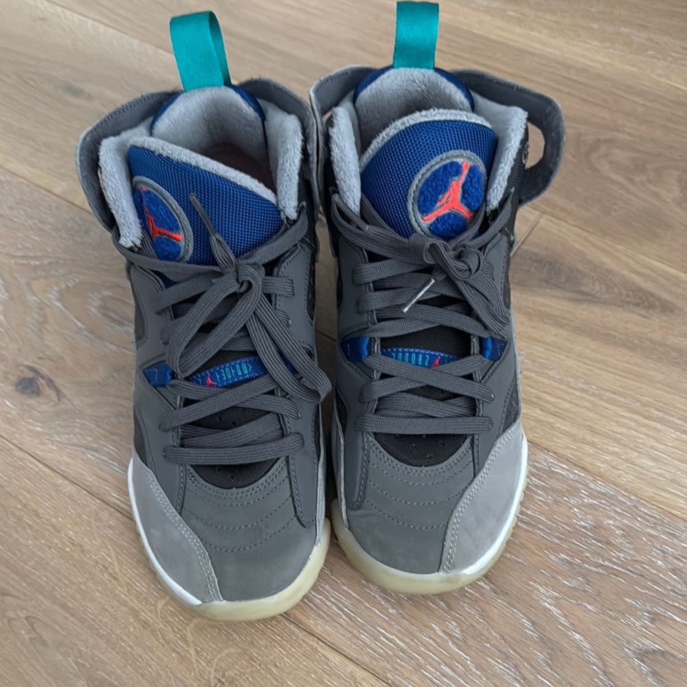 Jordan Sneakers | Boys